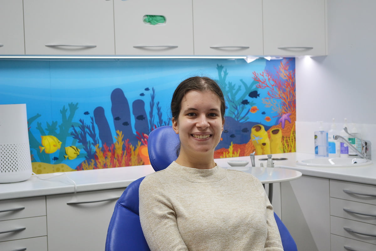 Willoughby dentist blue room